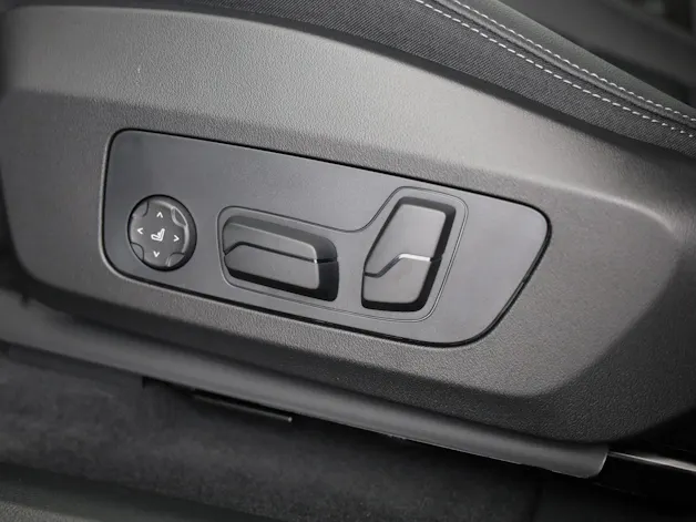 BMW X1 30e xDrive paddles