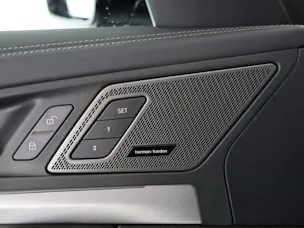 BMW X1 30e xDrive paddles