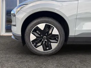 VOLVO EX30 P5 Longe Range Plus