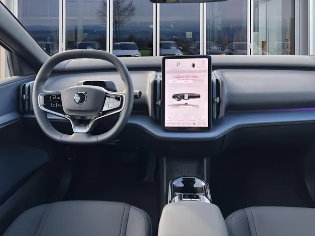 VOLVO EX30 P5 Longe Range Plus