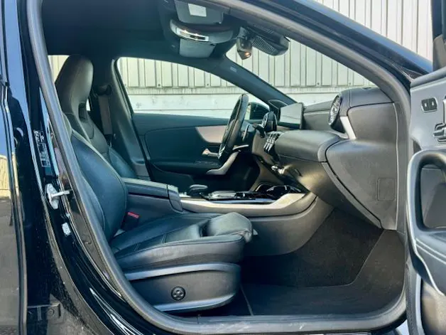 MERCEDES-BENZ A 35 AMG 4matic