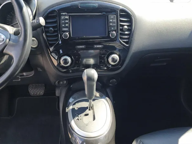 NISSAN Juke 1.6 DIG-T Tekna 4x4 AHK