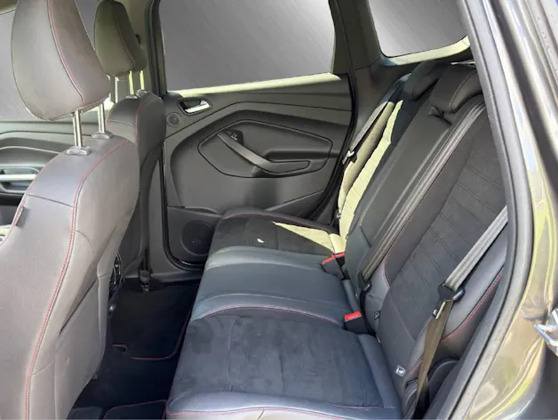 FORD Kuga 2.0 EcoB 240 ST-Line **Inkl. AHK**