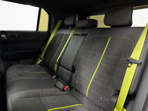 https://vehicle.imgix.net/4452713/2b44de7a-e885-43fb-8b18-365ba3614500.jpg