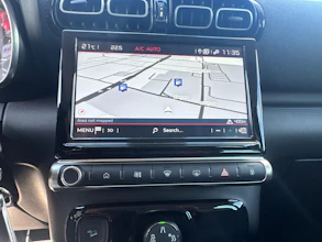 https://vehicle.imgix.net/4452717/fa607585-a40c-40eb-8d9d-db26fb67abc5.jpg