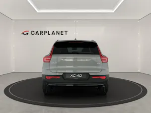 VOLVO XC40 2.0 B3 MH Plus Dark