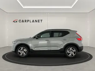VOLVO XC40 2.0 B3 MH Plus Dark