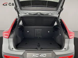 VOLVO XC40 2.0 B3 MH Plus Dark