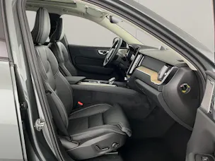 VOLVO XC60 2.0 T8 TE Ultra Dark eAWD