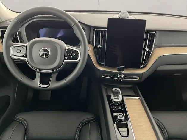 VOLVO XC60 2.0 T8 TE Ultra Dark eAWD