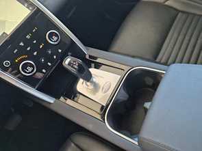 immagine del veicolo LAND ROVER Discovery Sport 2.0 SD4 200 SE