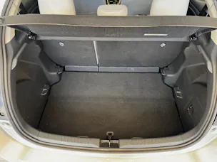 Toyota Yaris 1.5 VVT-i HSD Premium Voll-Hybrid