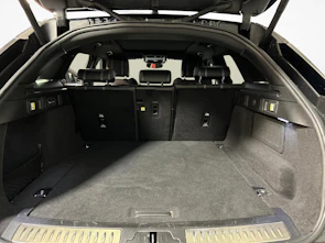 Fahrzeugbild LAND ROVER Range Rover Velar 3.0 I6 R-Dynamic HSE