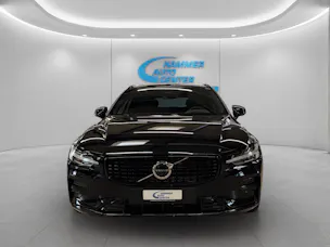 VOLVO V60 2.0 B4 Plus Dark