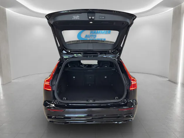 VOLVO V60 2.0 B4 Plus Dark