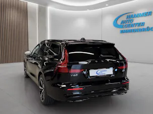 VOLVO V60 2.0 B4 Plus Dark