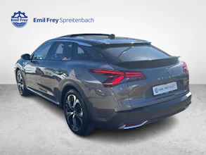 https://vehicle.imgix.net/4452757/c1552427-56ca-4011-8155-322b41ba8c26.jpg