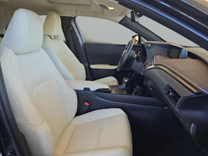 https://vehicle.imgix.net/4452760/4e49b1c4-55f4-43d7-ba61-1954320e14c9.jpg