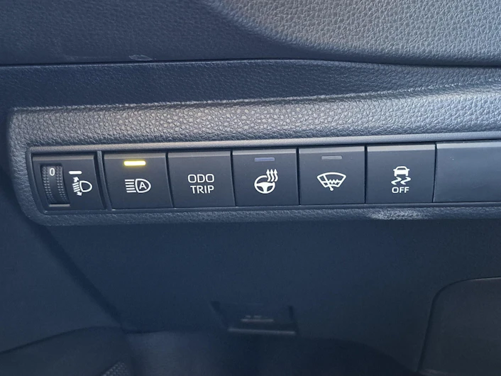 Fahrzeugbild TOYOTA COROLLA