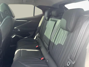 https://vehicle.imgix.net/4452764/a8b014ea-ad61-4db5-a543-c212838b2b3c.jpg