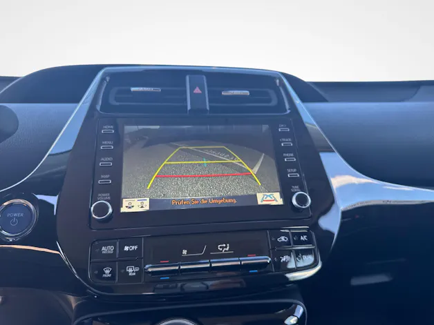 Toyota Prius 1.8 VVTi HSD Plug-In Solar
