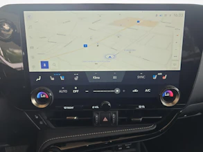 https://vehicle.imgix.net/4452774/25cb5874-01af-470a-8a23-0ae352d23b95.jpg