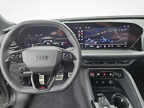 Fahrzeugbild AUDI Q5 SUV 2.0 TDI quattro S-Tronic
