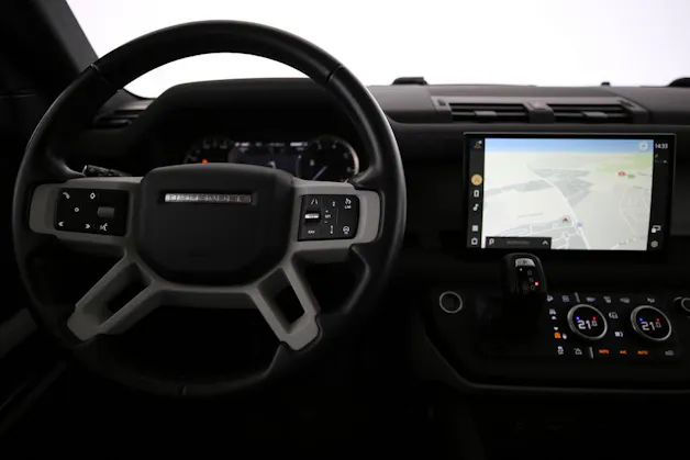 Land Rover Defender 110 2.0 P400e SE
