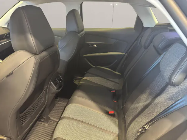 PEUGEOT 3008 1.5 BlueHDi Allure