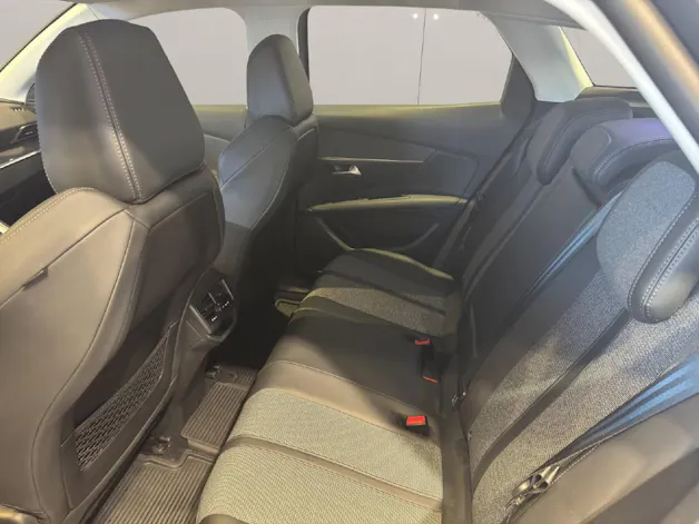 PEUGEOT 3008 1.5 BlueHDi Allure