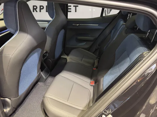 VOLVO EX30 CC E60 Twin Performance AWD Ersatzwagen