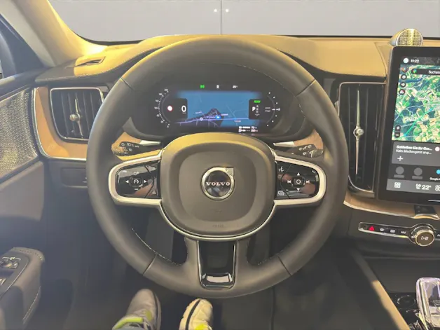 VOLVO XC60 2.0 T6 TE Ultra Dark eAWD Demo AH