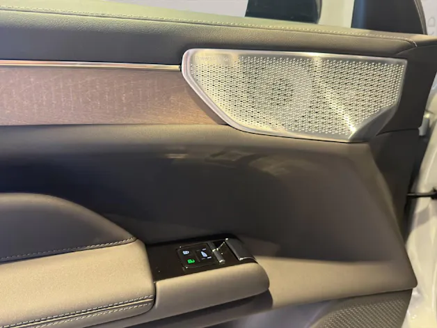 VOLVO ES90 Ultra