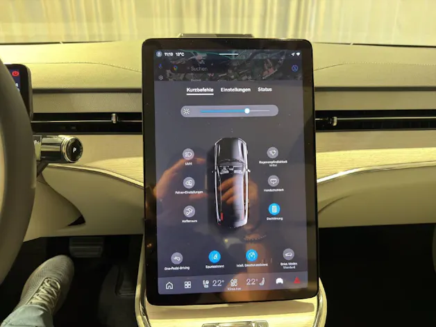 VOLVO ES90 Ultra