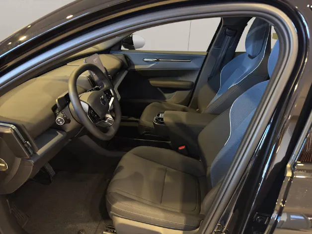 VOLVO EX30 E60 Twin Ultra Performance Sw. Black Ed. AWD