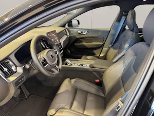 VOLVO XC60 2.0 T6 TE Ultra Dark eAWD