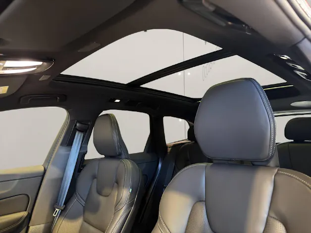 VOLVO XC60 2.0 T6 TE Ultra Dark eAWD