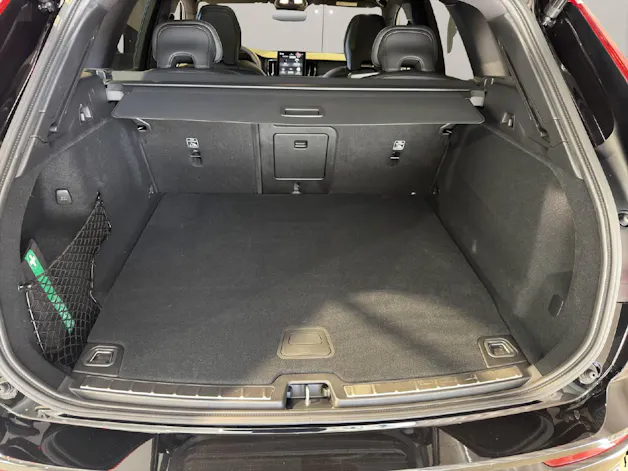 VOLVO XC60 2.0 T6 TE Ultra Dark eAWD