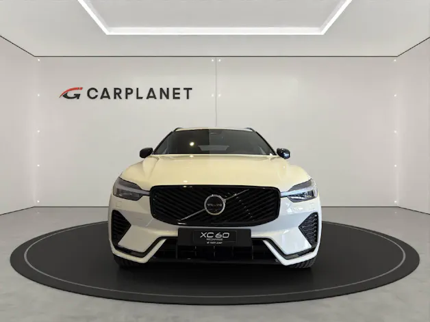 VOLVO XC60 2.0 T8 TE Ultra Dark eAWD