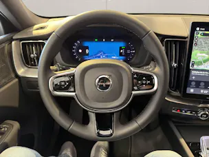 VOLVO XC60 2.0 T8 TE Ultra Dark eAWD
