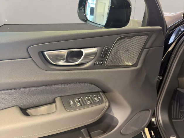 VOLVO XC60 2.0 T8 TE Black Edition eAWD