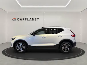 VOLVO XC40 2.0 B3 MH Plus Dark
