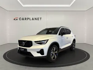VOLVO XC40 2.0 B3 MH Plus Dark