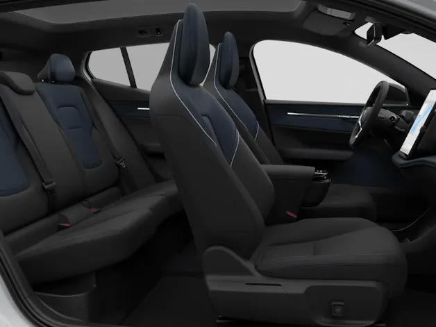 VOLVO EX30 P8 Ultra AWD