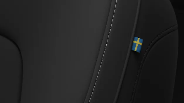 VOLVO EX30 CC P8 Plus AWD