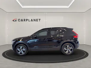 VOLVO XC40 2.0 B3 MH Plus Dark