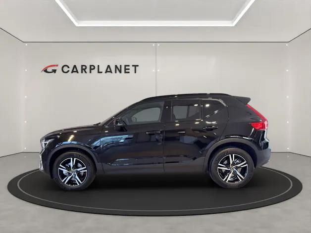 VOLVO XC40 2.0 B3 MH Plus Dark