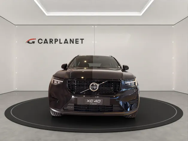 VOLVO XC40 2.0 B3 MH Plus Dark