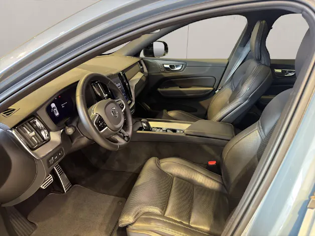 VOLVO XC60 2.0 T8 TE R-Design eAWD