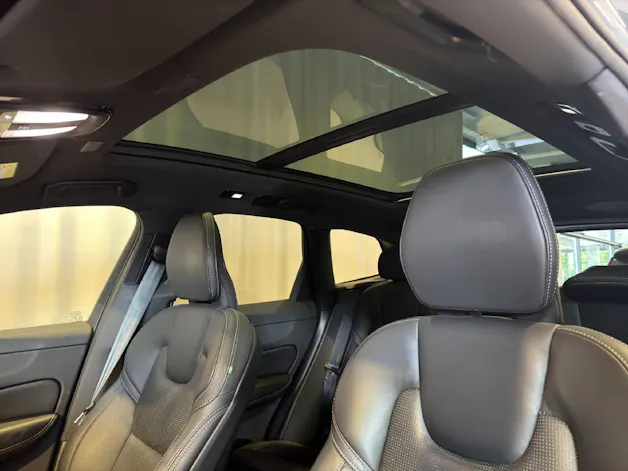 VOLVO XC60 2.0 T8 TE R-Design eAWD